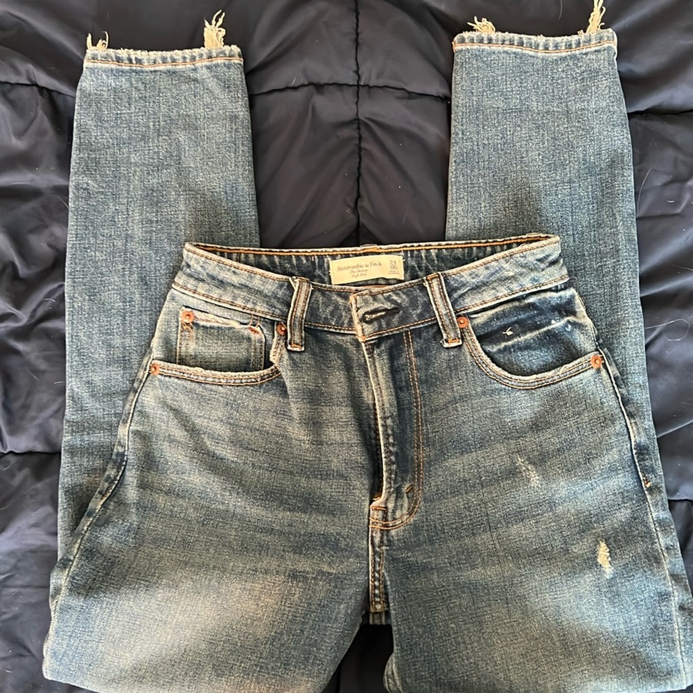 Abercrombie Curvy Love Jeans Size 00, 24 The Skinny High Rise